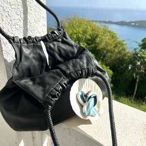 Kenneth Cole Pebbled Black Leather Bag.